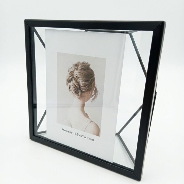 Porta-Retrato Aramado Geométrico