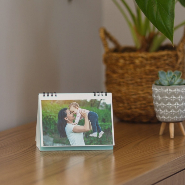 Expositor para 14 fotos 10x15cm autocolante - Branco